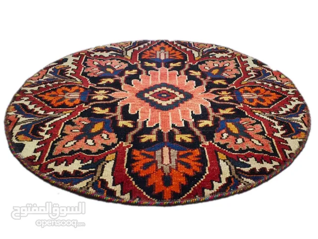 سجاد دائري منسوج يدويًا
Round Handmade Persian Carpet