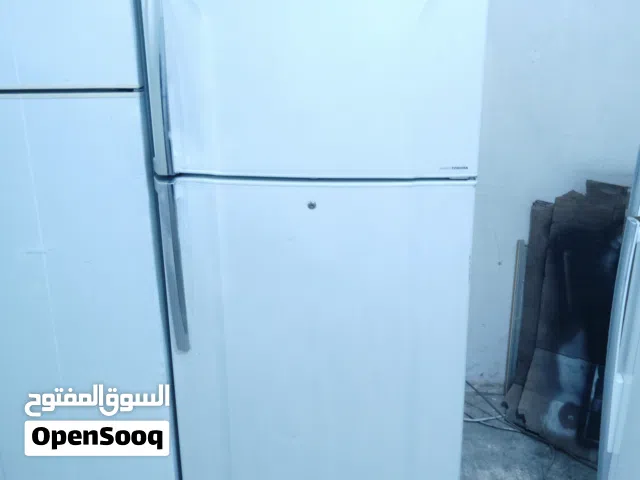 نعم نبيع ثلاجه توشيبا 18 قدم بحاله ممتازه معا التوصل التشغيل والكفاله