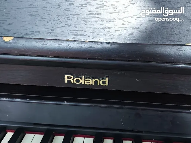 بيانو roland نضيف جدا