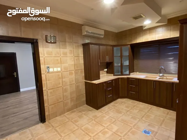 180 m2 2 Bedrooms Apartments for Rent in Al Riyadh Al Arid