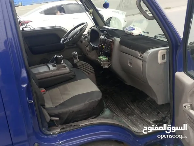 Box Kia 2002 in Amman