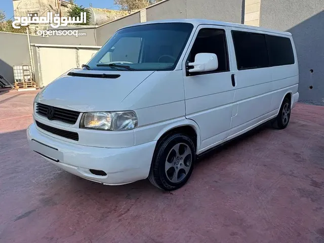 باص كارافيل موديل 2000