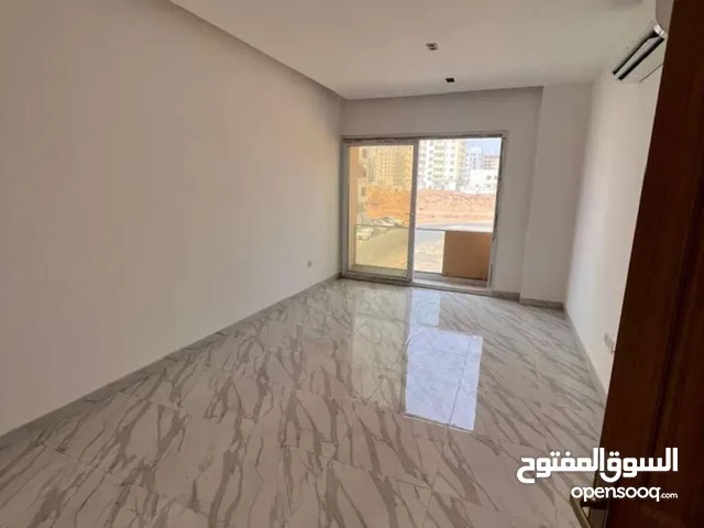 90 m2 1 Bedroom Apartments for Rent in Muscat Al Khoud
