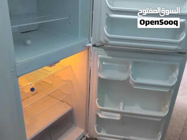 ==  بيع ثلاجة فريجدير أمريكي 14 قدم حجم وسط استعمال خفيف معا التوصيل والكفاله