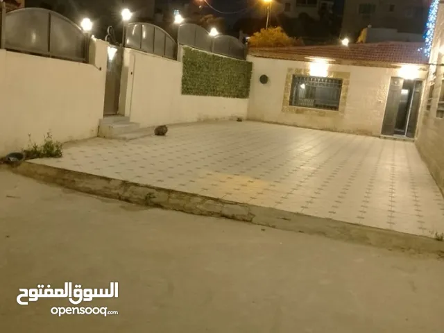 245 m2 More than 6 bedrooms Apartments for Sale in Zarqa Dahiet Al Madena Al Monawwara