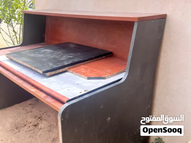 طاوله مكتب  جماعت المكاتب متع الصرافه