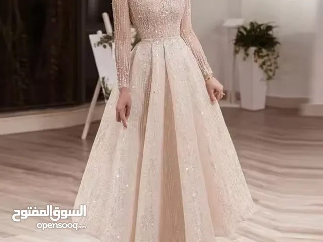 Evening Dresses in Al Batinah