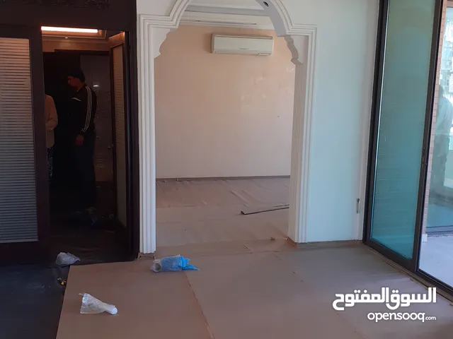 190 m2 3 Bedrooms Apartments for Rent in Beirut Raoucheh