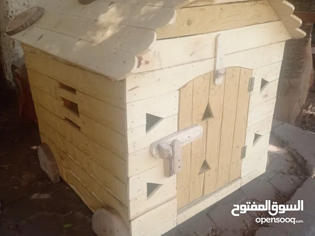 بيوت للكلاب والقطط جميع المقاسات من أجود أنواع أخشاب الأشجار الطبيعية التي تقاوم البكتيريا والحرارة