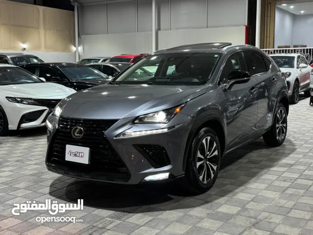 Lexus NX 300