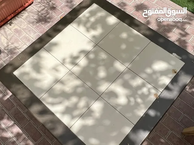 طاولة ........