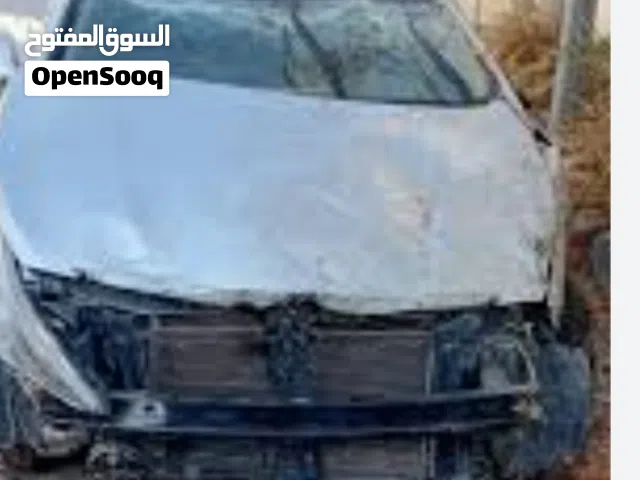 نشتري السيارات والبكمات المضروبه على ضربتها