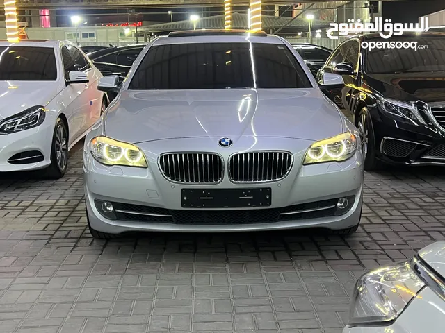 سيارة BMW 528
