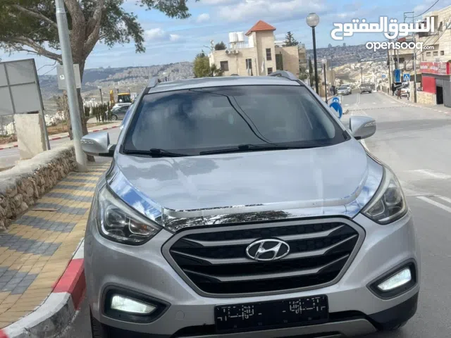 جب هونداي توسان 2014 دفع رباعي. هوك (وصلة جر) .بصمة . فل اضافات بدون فتحة