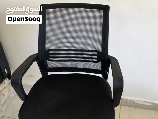 كرسي مكتب جديد