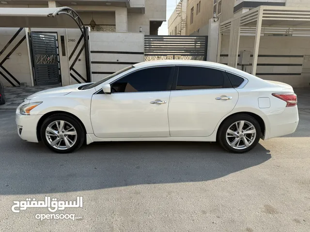 للبيع نيسان التيما 2013 ب 13000 الف درهم