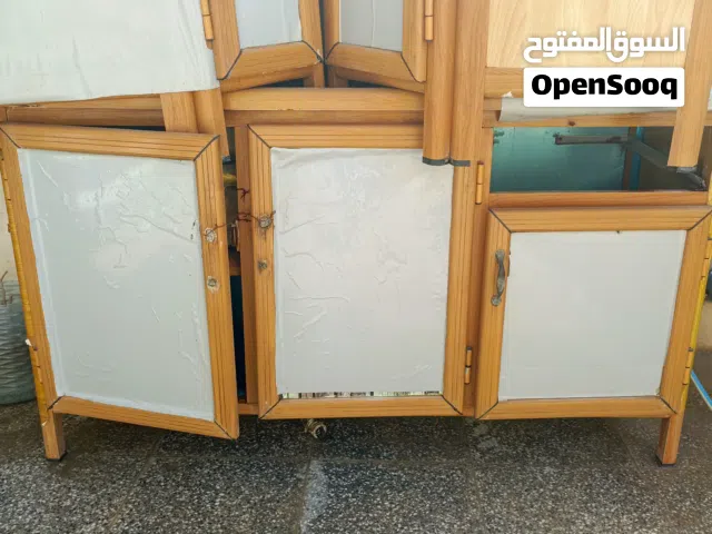 سلام عليكم عندي كاونتر للبيع  4مترات