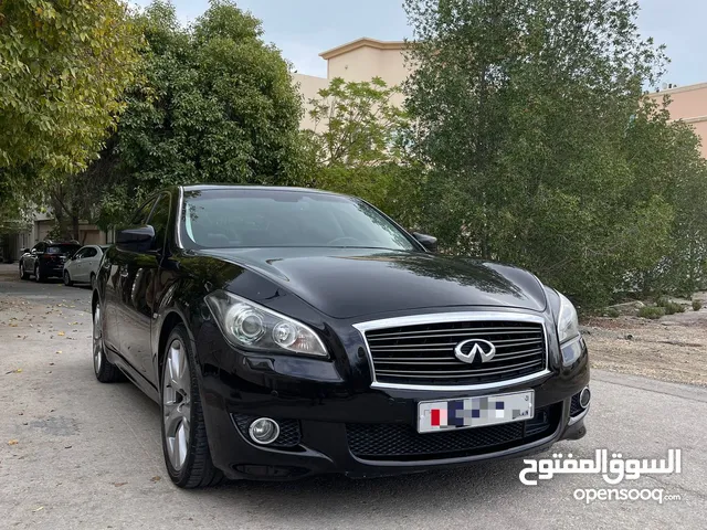 Infiniti M37 2012 in Central Governorate