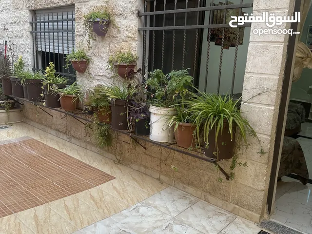 140 m2 4 Bedrooms Apartments for Sale in Amman Swelieh