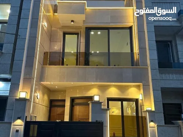 72 m2 4 Bedrooms Townhouse for Sale in Baghdad Saidiya
