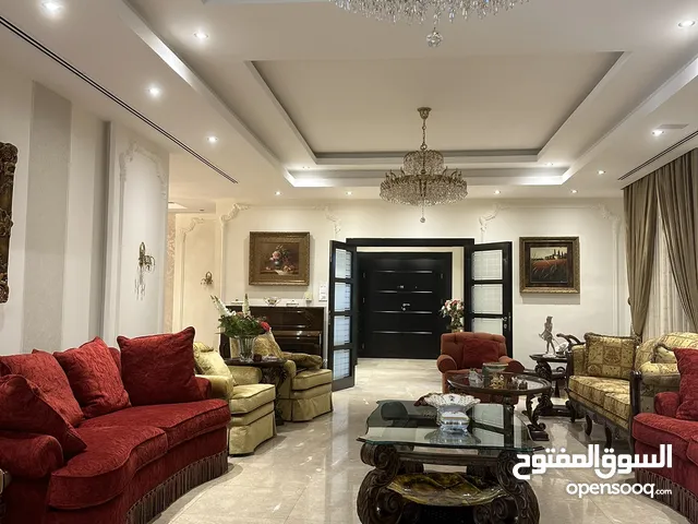 420 m2 4 Bedrooms Apartments for Sale in Amman Jabal Amman