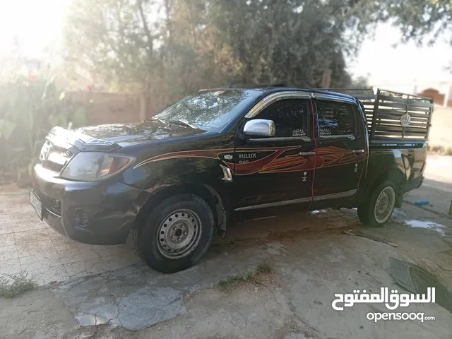Used Toyota Hilux in Jordan Valley