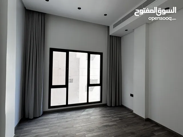 Full building available for rent n Sanabis - suitable for staff accommodation