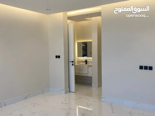 151 m2 5 Bedrooms Apartments for Rent in Jeddah Al Bawadi