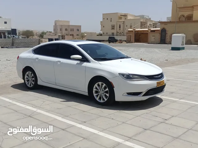 للبيع كرايسلر 200 – موديل 2015
