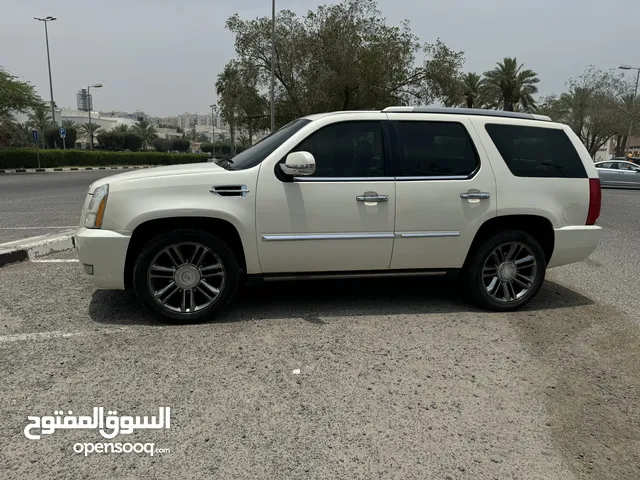 Used Cadillac Escalade in Al Ahmadi