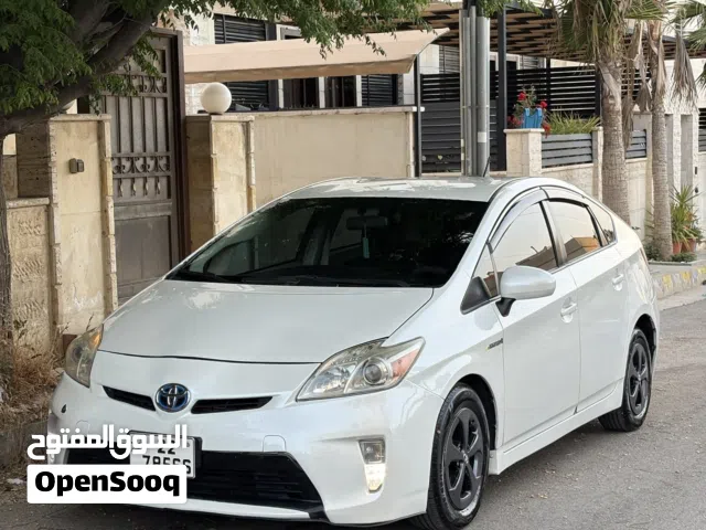 2016 تويوتا بريوس Prius