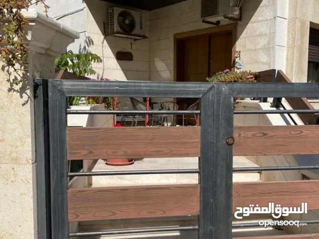 181m2 3 Bedrooms Apartments for Sale in Amman Um El Summaq