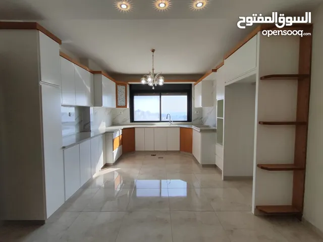 فرصة سكنية لا تعوض – شقة جديدة سوبر ديلوكس للبيع في رام الله التحتا
