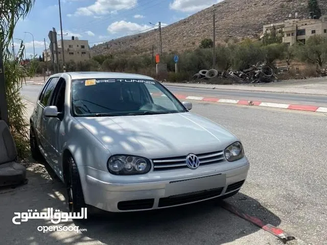 فولكسفاجن جولف mk4. 2002