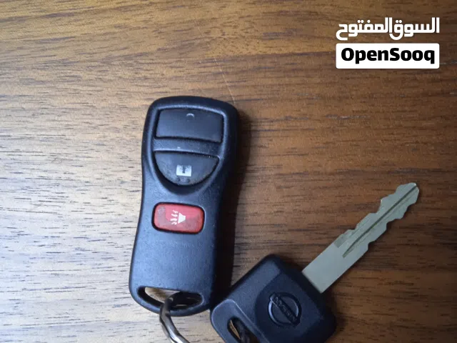 مفتاح نيسان باتڤندر أصلي وكالة عمان موديل 2009