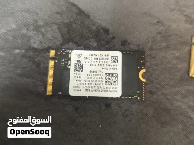 three SSD one 512 and two 256