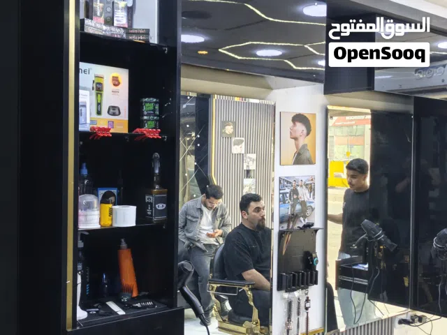 ديكور صالون للبيع بحاله ممتازه نظيف جدا وخشب نوعيه ممتازه جدا  ملاحظه: (بدوووون الكراسي)