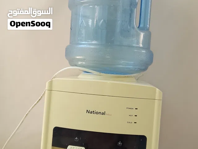 كولر مياه صغير بحالة جيدة وشغال 100٪، تبريد وتسخين ممتاز،،السعر قابل للتفاوض ((( اقرأ الوصف))