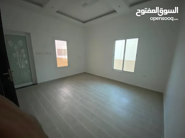 220m2 4 Bedrooms Apartments for Sale in Central Governorate Al-Bahair