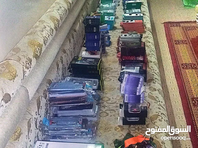 بضاعة اكسسورات جوالات محل جديده بالكرتون