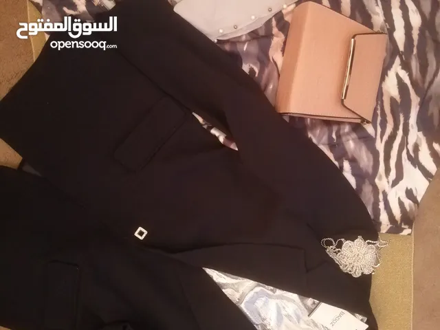 بدل نسائي كامله من 5قطع مع وشاح وشنطه