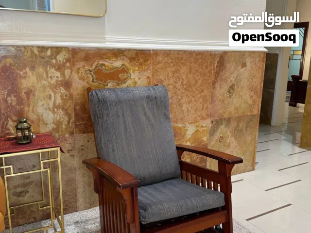 كرسي هزاز خشبي