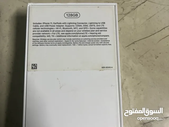 Apple iPhone 11 128 GB in Al Dakhiliya