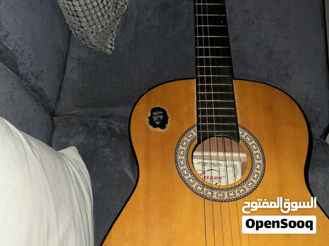 للبيع قيتار