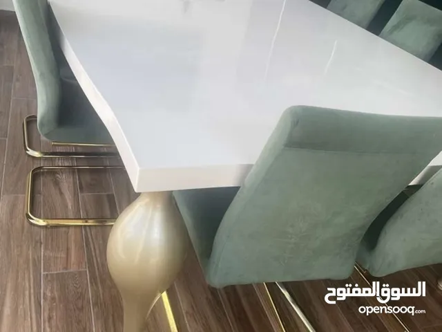 طاولة طعام للبيع