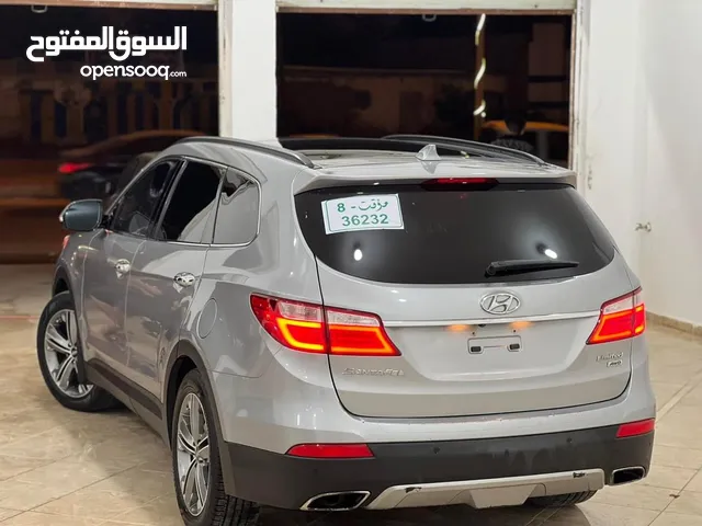 Hyundai Santa Fe 2016 in Benghazi
