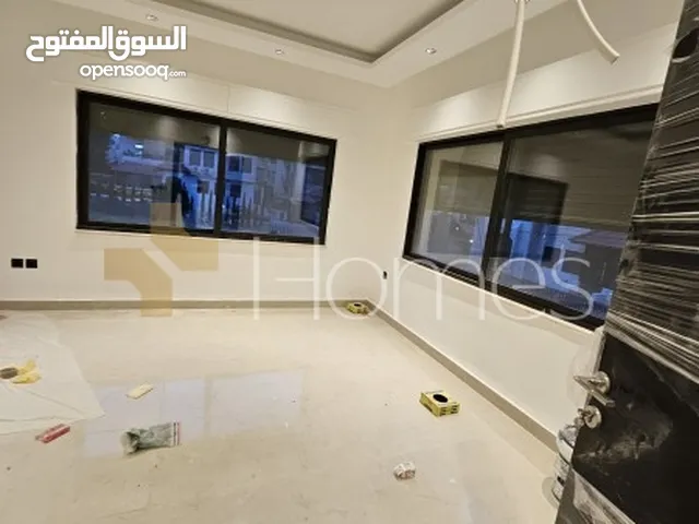فيلا قابلة للتحويل تجاري مكاتب للبيع في ديرغبار بمساحة مساحة بناء 350م