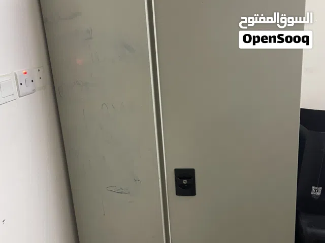دولاب حديد مستعمل