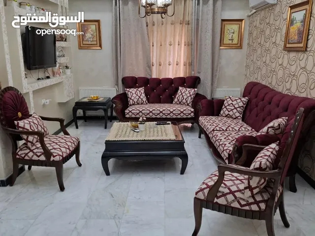 الدوار السابع شقه 2 نوم عماره جديده VIP  للعائلات فقط موقع مميز  يومي اسبوعي