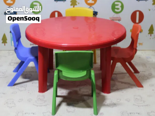 طاولات ومقاعد الاطفال للروضات والحضانات وغرف الاطفال مع تشكيلة مميزة من المراجيح والسحاسيل